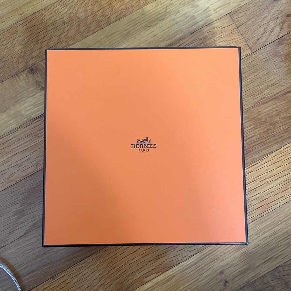 Hermes empty box with ribbon